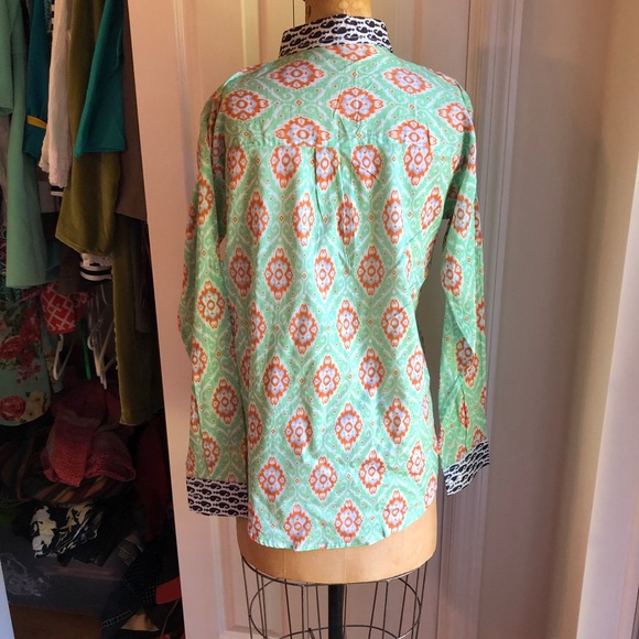 French Curve Patterned Button Up - Picture 2 of 3